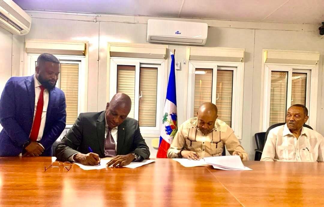 Cérémonie de signature du protocole d'accord IHF-MSPP